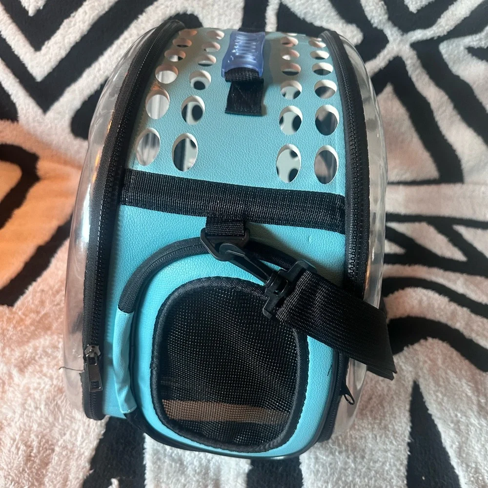 Transparent Bubble Front Pet Carrier - Light Blue